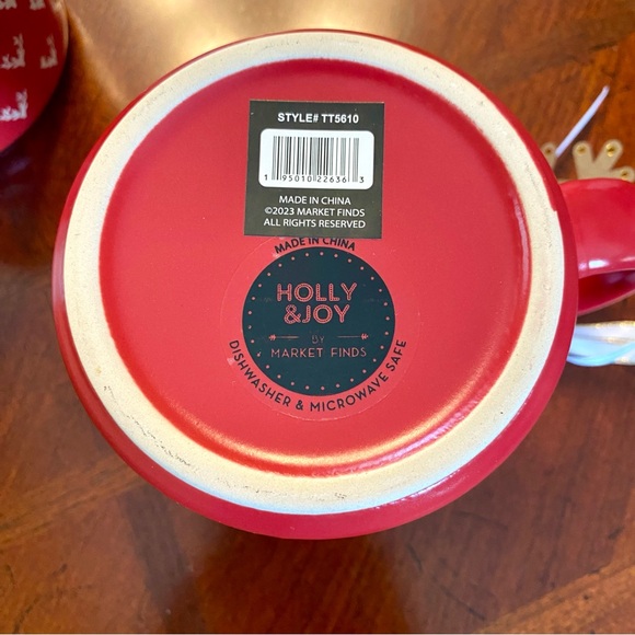 holiday mugs and kitchen basket bundle - Picture 4 of 12